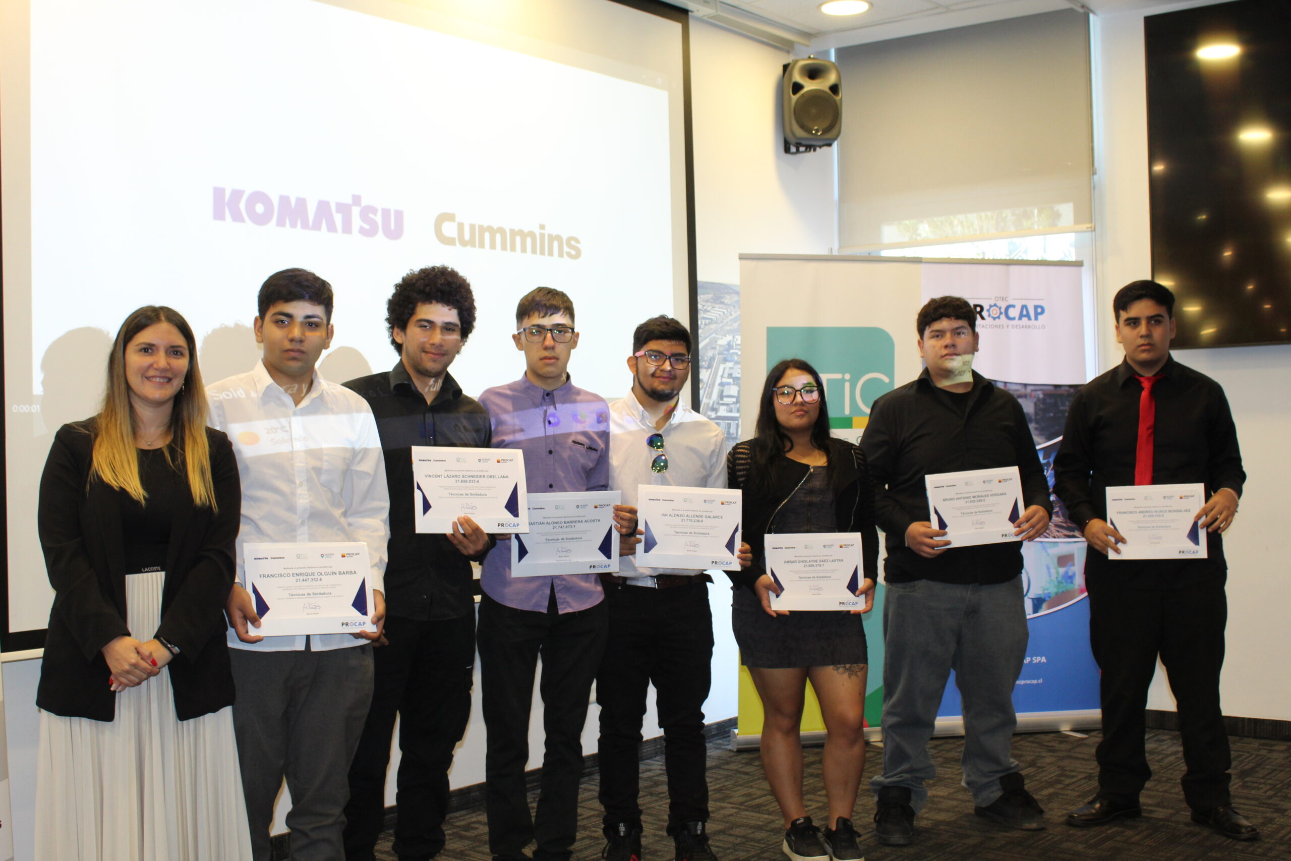 Academia STEM de Komatsu Cummins capacitó a 58 docentes en áreas científico-tecnológicas